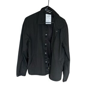 GAP Men’s Medium Wind Breaker Style Jacket in Black